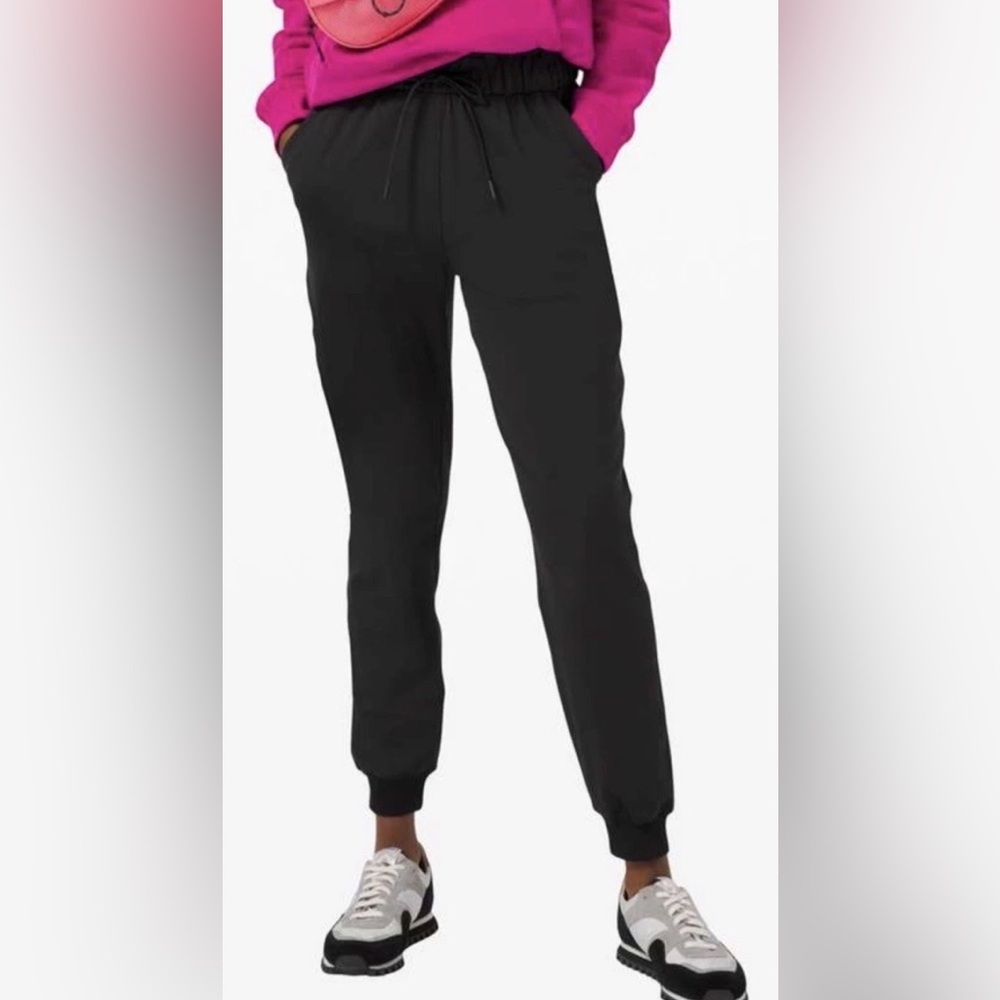 Lululemon Keep Moving Jogger size 12 Stretch Black Pants W5CV4S